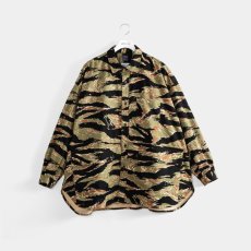 画像1: APPLEBUM  Tiger Camo OS Jacket (Tiger Camo) (1)