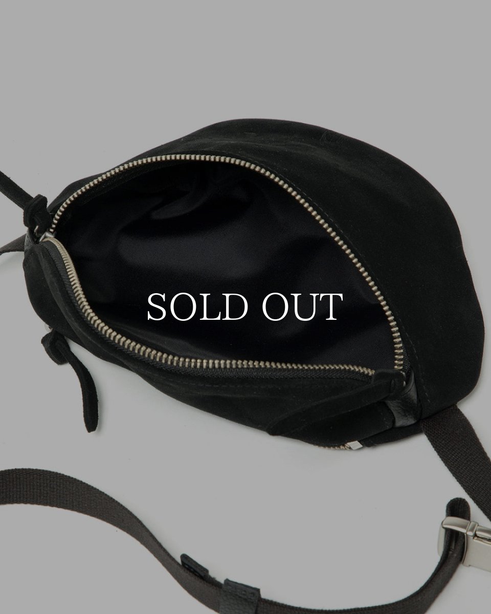 画像2: hobo  WAIST POUCH COW SUEDE (BLACK) (2)