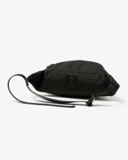 画像6: hobo  WAIST POUCH NYLON OXFORD with COW LEATHER (BLACK) (6)