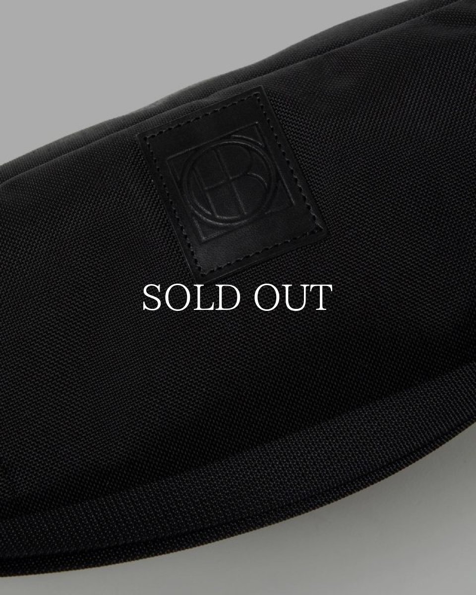 画像4: hobo  WAIST POUCH NYLON OXFORD with COW LEATHER (BLACK) (4)