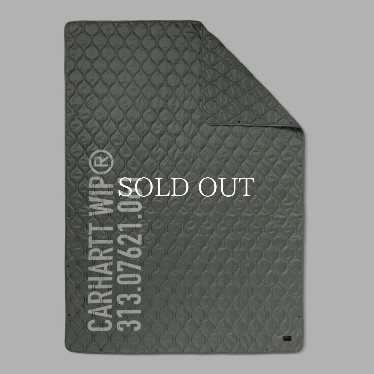 画像1: CARHARTT WIP  TOUR QUILTED BLANKET (Smoke Green / Reflective) (1)