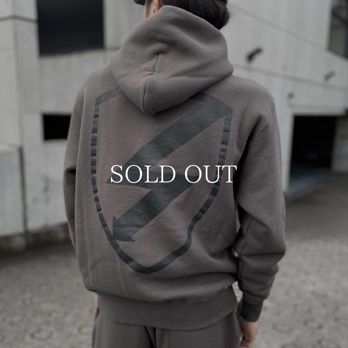 画像7: RATS  CROSS NECK HOODIE BOLT (BLACK) (7)