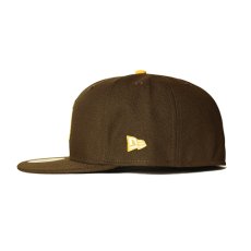 画像3: STANDARD CALIFORNIA  NEW ERA × Standard California 59FIFTY Logo Cap (Brown) (3)