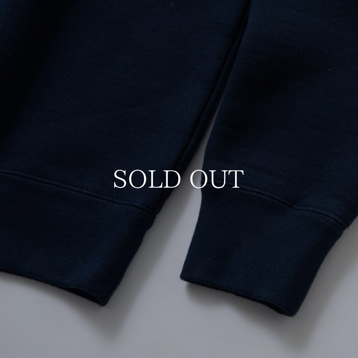 画像6: RATS  SCRIPT BIG LOGO CREW NECK SWEAT (NAVY) (6)