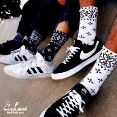 画像7: COOKMAN  ソックス Crew Socks Bandanna Cross White (7)