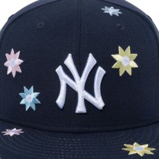 画像7: NEW ERA  59FIFTY MLB Flower Embroidery ニューヨーク・ヤンキース ネイビー (7)