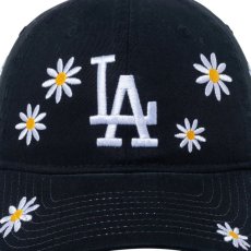 画像12: NEW ERA  9TWENTY MLB Flower Embroidery ロサンゼルス・ドジャース ブラック (12)