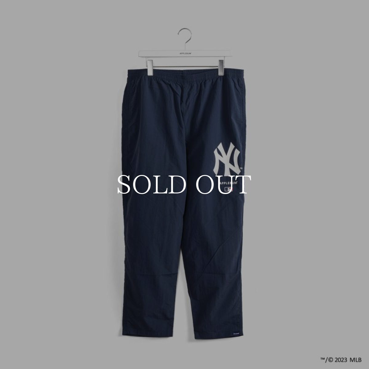 画像1: APPLEBUM  "New York Yankees" Nylon Pants (1)