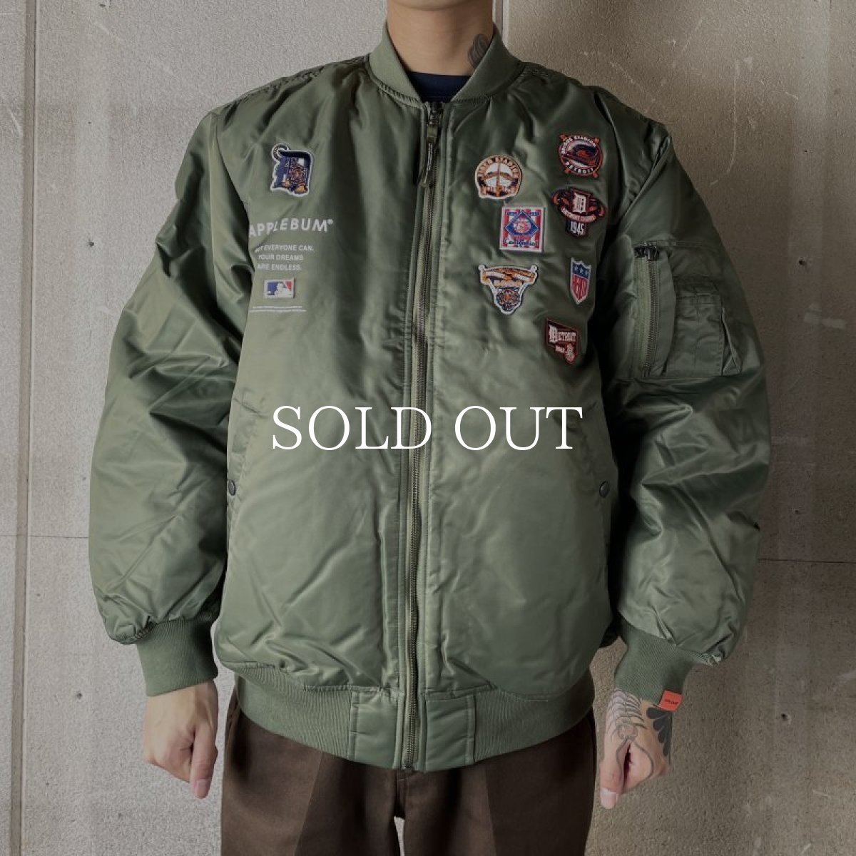 画像12: APPLEBUM  "Detroit Tigers" MA-1 Jacket (12)