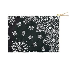 画像2: STANDARD CALIFORNIA  Hand Light × SD Bandana Pouch (2)