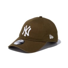 画像1: NEW ERA  9TWENTY ウォッシュドコットン ニューヨーク・ヤンキース ブラウン × ホワイト (1)