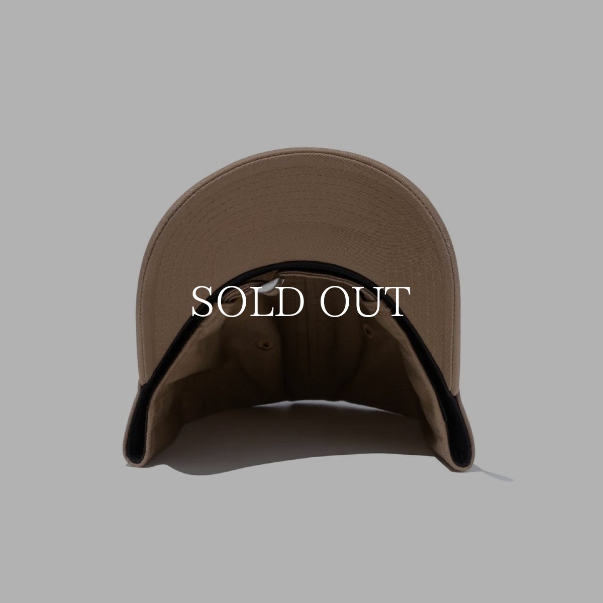 画像5: NEW ERA  9THIRTY クロスストラップ NEW ERA ミニロゴ ノンウォッシュコットン カーキ × ホワイト (5)