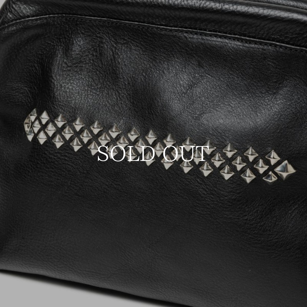 画像3: CALEE  STUDS LEATHER SHOULDER BAG (3)