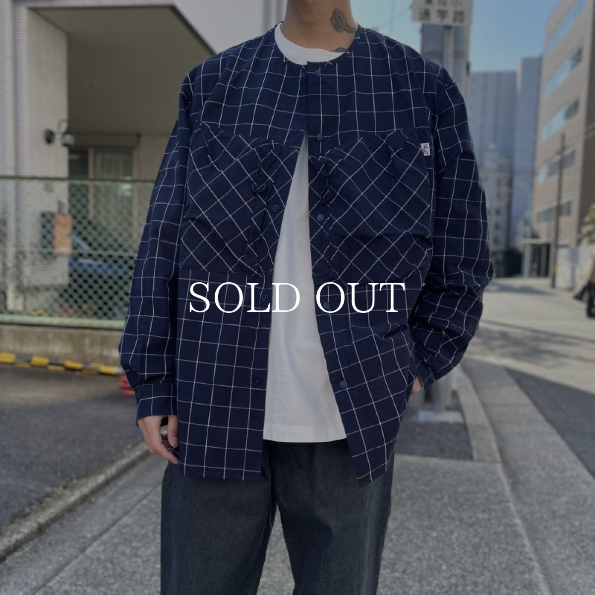 画像3: CMF OUTDOOR GARMENT  COLLARLESS SHIRTS (3)