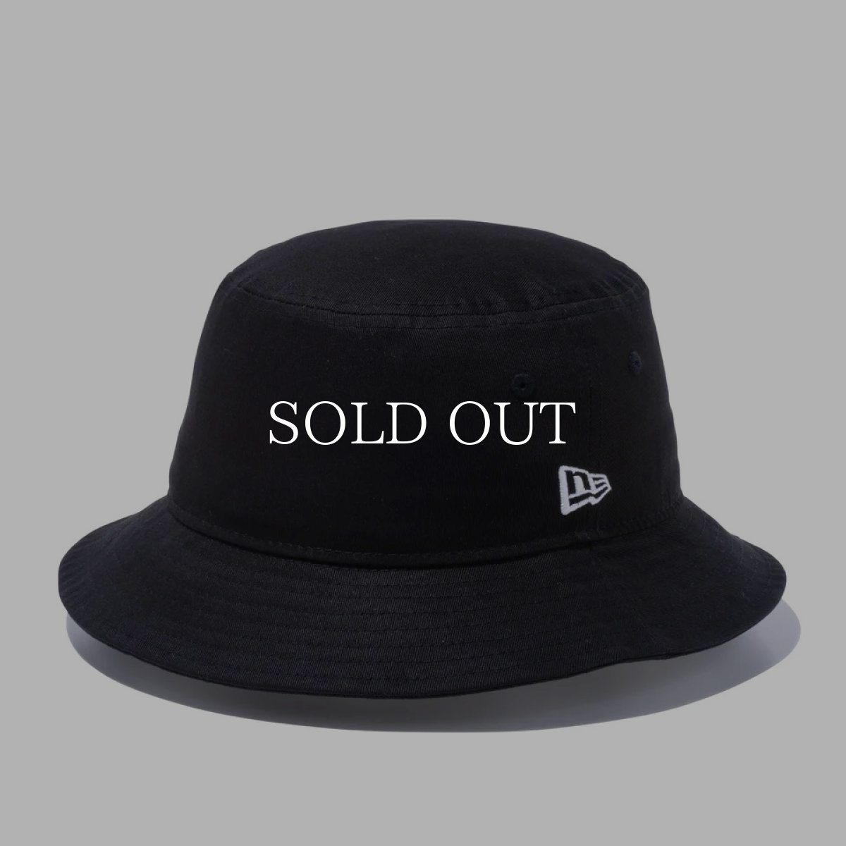 画像3: NEW ERA  バケット01 エッセンシャル NEW ERA ブラック × スノーホワイト (3)