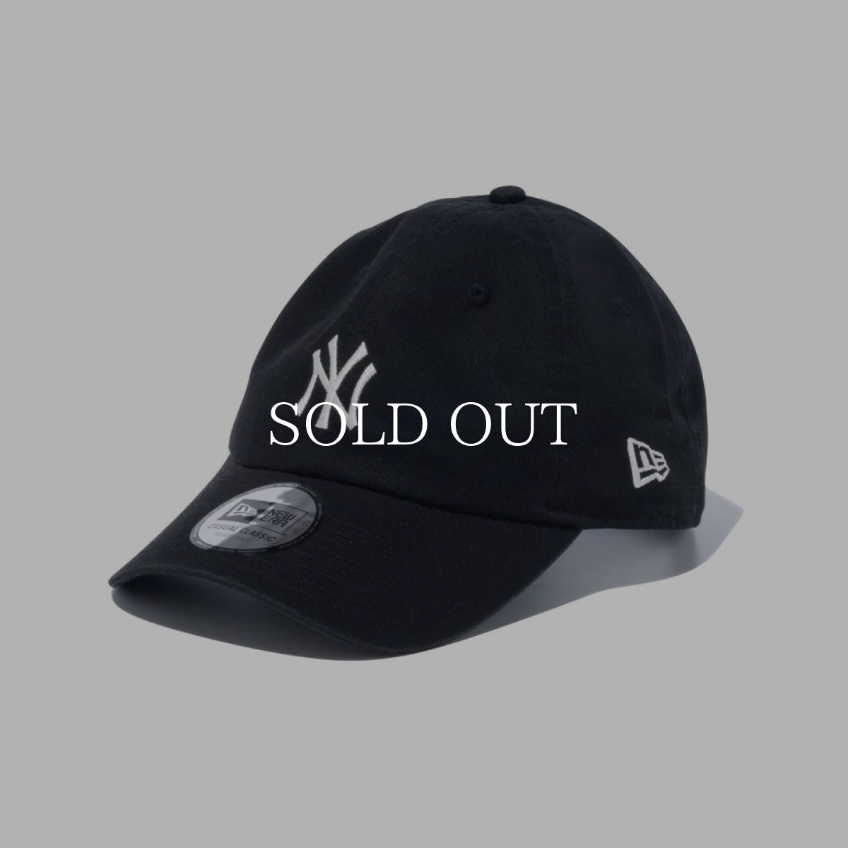 画像7: NEW ERA  カジュアルクラシック MLB Casual Classic ニューヨーク・ヤンキース ミッドロゴ ブラック × クロームホワイト (7)
