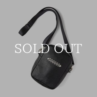 【CALEE】STUDS LEATHER SHOULDER POUCH CALEE】(キャリー) STUDS LEATHER SHOULDER POUCH ＜TYPE A
