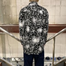 画像10: CALEE  BATIK PATTERN OVER SHILHOUETTE L/S SH (10)