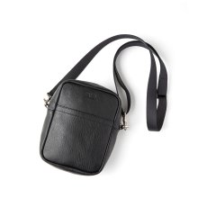 画像2: CALEE  STUDS LEATHER SHOULDER POUCH ＜TYPE A＞ (2)