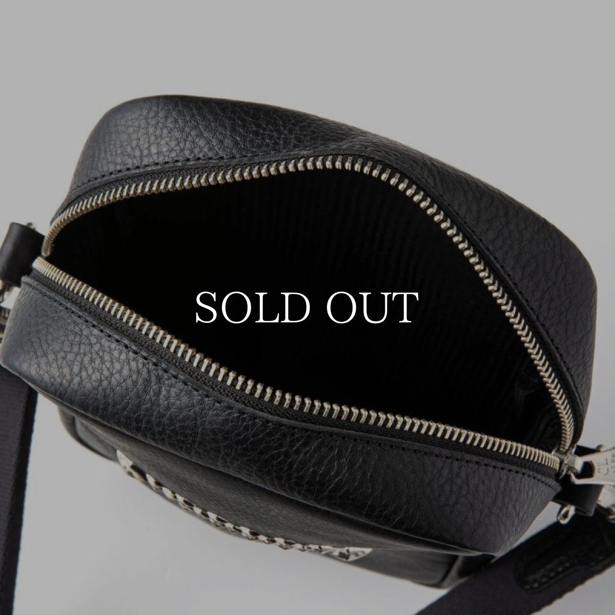 画像7: CALEE  STUDS LEATHER SHOULDER POUCH ＜TYPE A＞ (7)