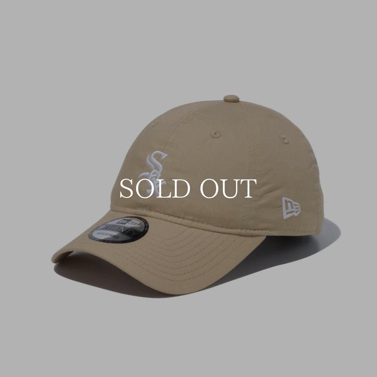 画像1: NEW ERA  9TWENTY MLB Typewriter タイプライター シカゴ・ホワイトソックス ベージュ (1)
