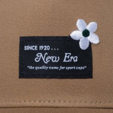 画像7: NEW ERA  9FORTY A-Frame トラッカー Flower Embroidery ウーブンパッチ カーキ (7)