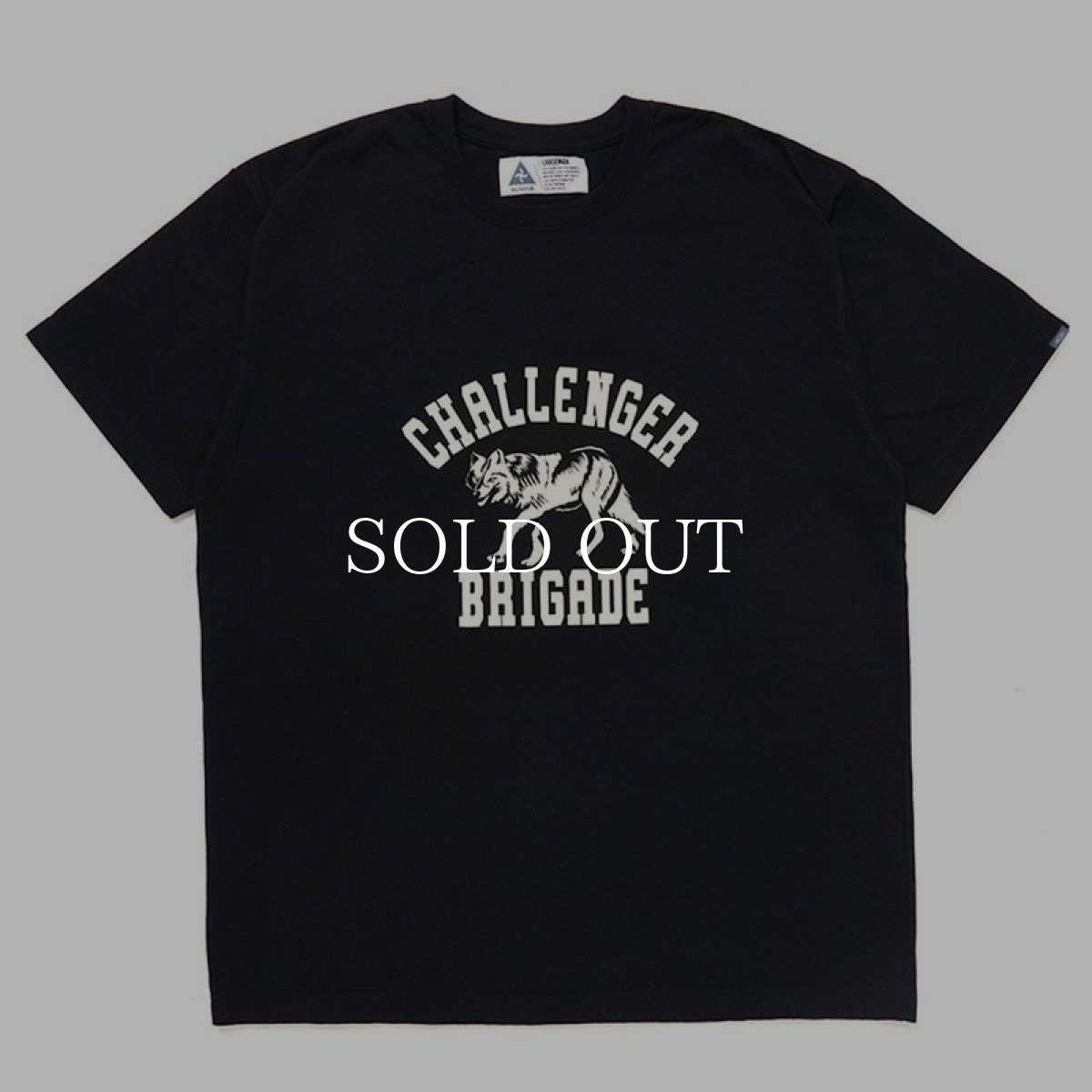 画像2: CHALLENGER  WOLF COLLEGE TEE (2)