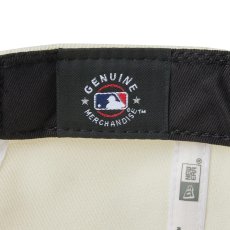 画像3: NEW ERA  9FORTY MLB Color Custom ニューヨーク・ヤンキース クローム バイザーネイビー (3)