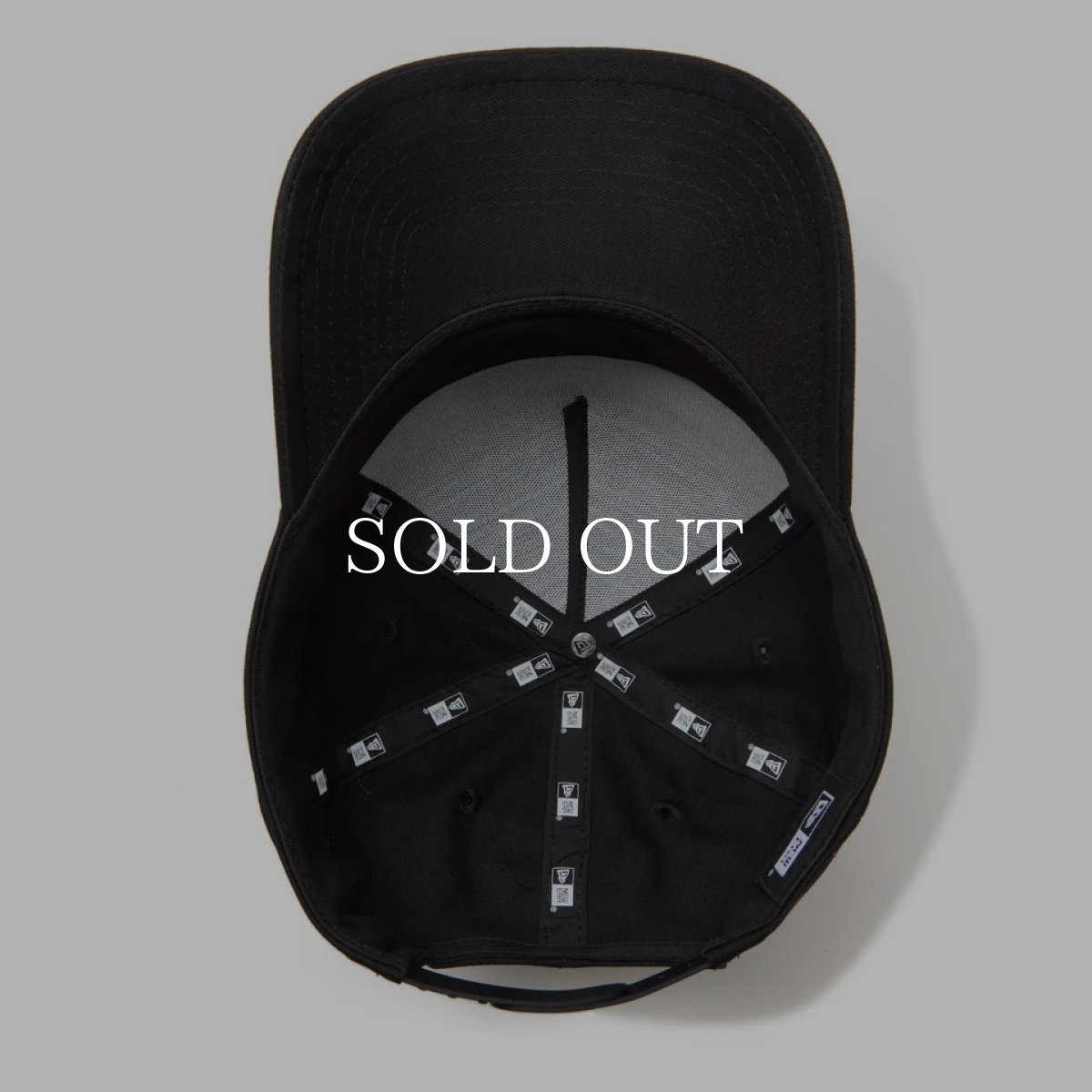 画像2: NEW ERA  9FORTY A-Frame Rubber Patch ブラック (2)