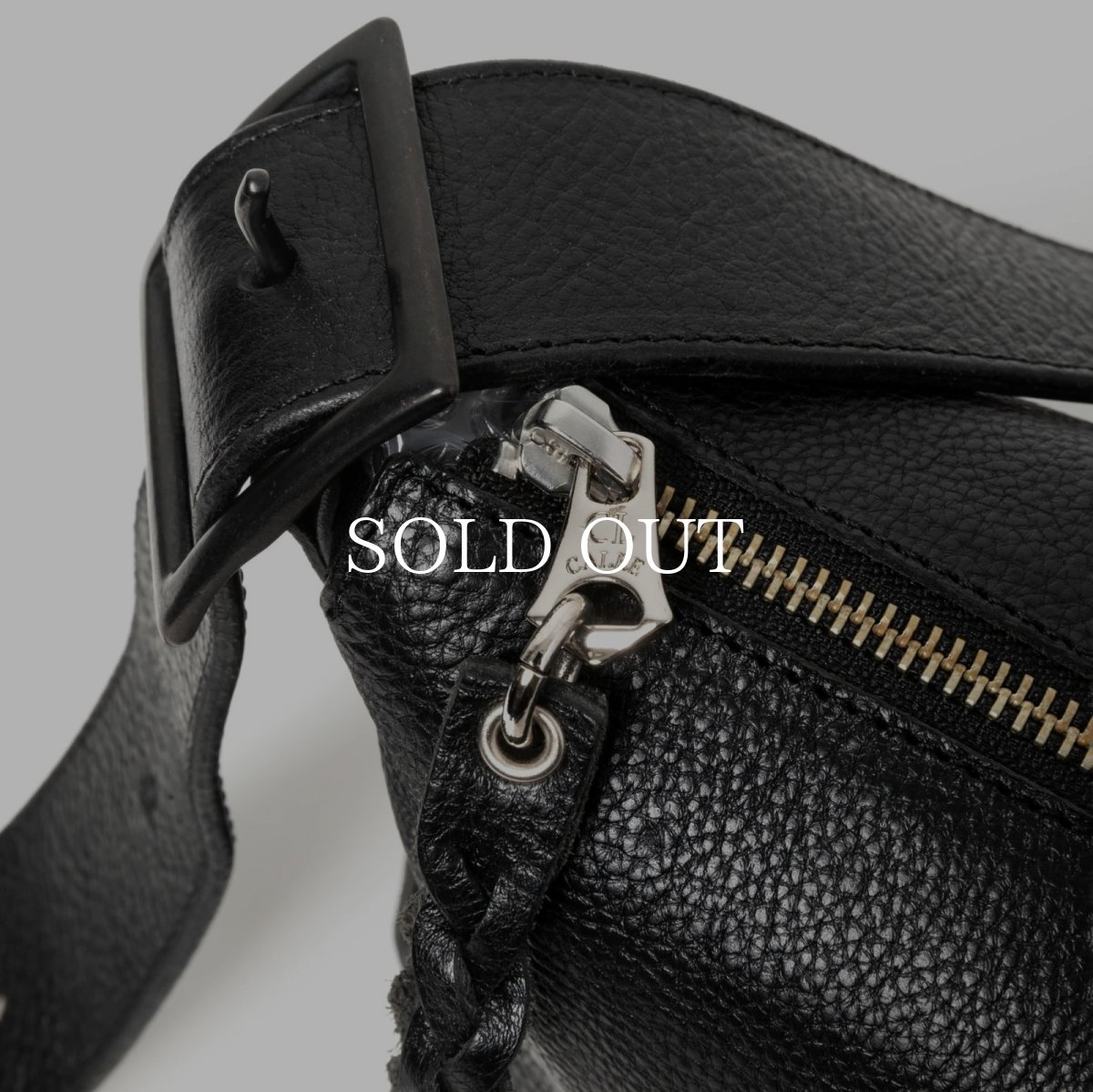 画像5: CALEE  STUDS LEATHER SHOULDER BAG <REGULAR> (5)