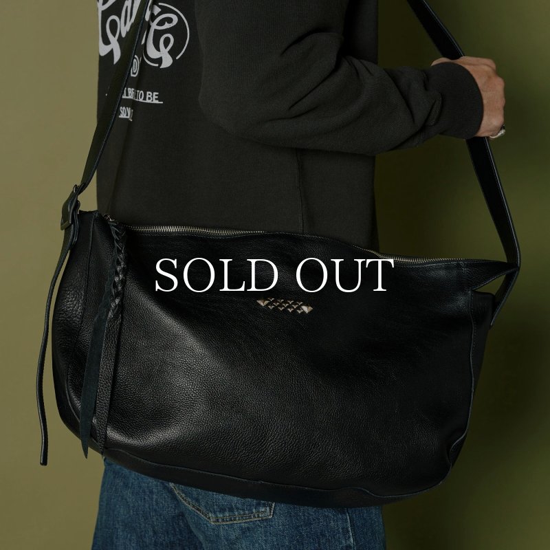 CALEE STUDS LEATHER SHOULDER BAG ＜LARGE＞ CL-24AW004LE 公式通販