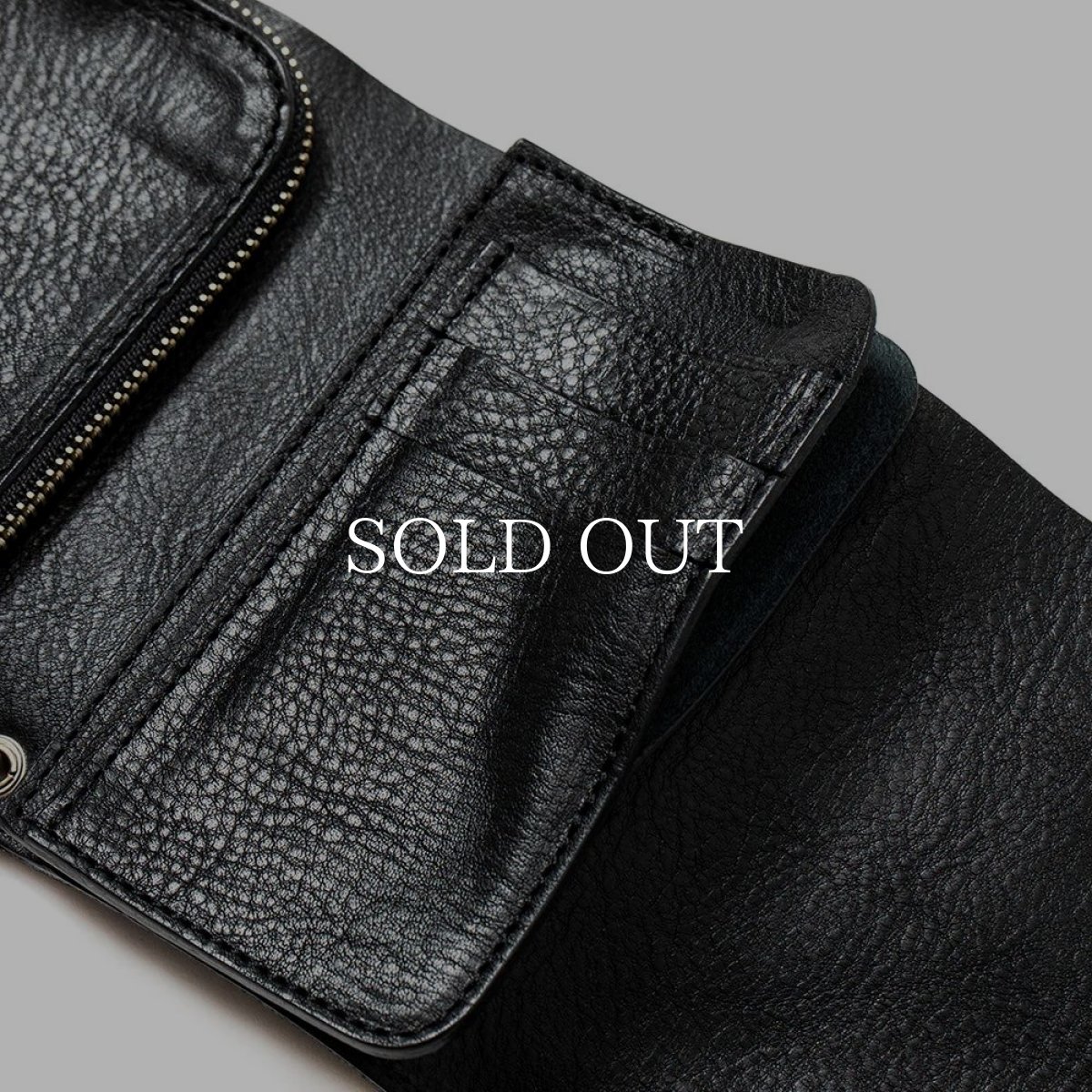 画像8: CALEE  STUDS LEATHER FLAP HALF WALLET (8)