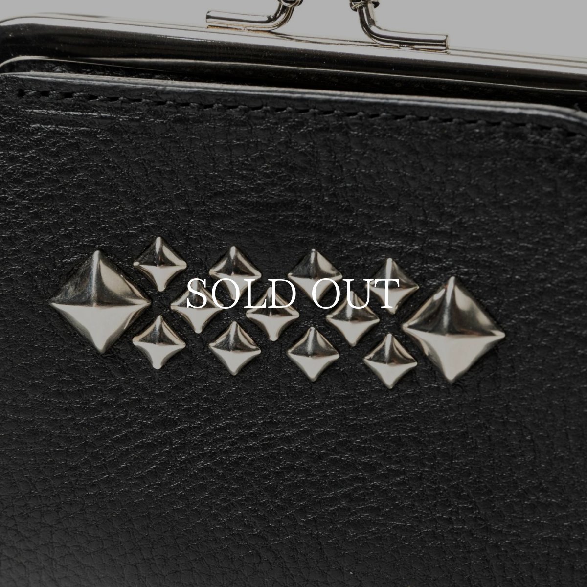 画像4: CALEE  STUDS LEATHER INTERNAL FLEX FRAME TYPE MULTI WALLET (4)