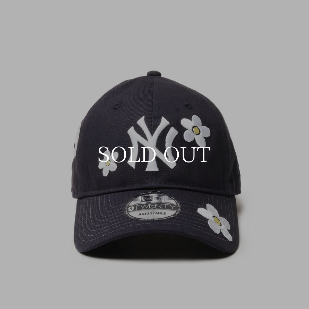 画像2: NEW ERA  9TWENTY MLB Flower Embroidery ニューヨーク・ヤンキース ネイビー (2)
