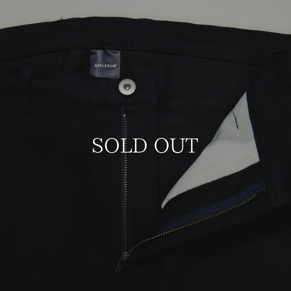 画像3: APPLEBUM  Loose Color Stretch Tapered Pants (3)