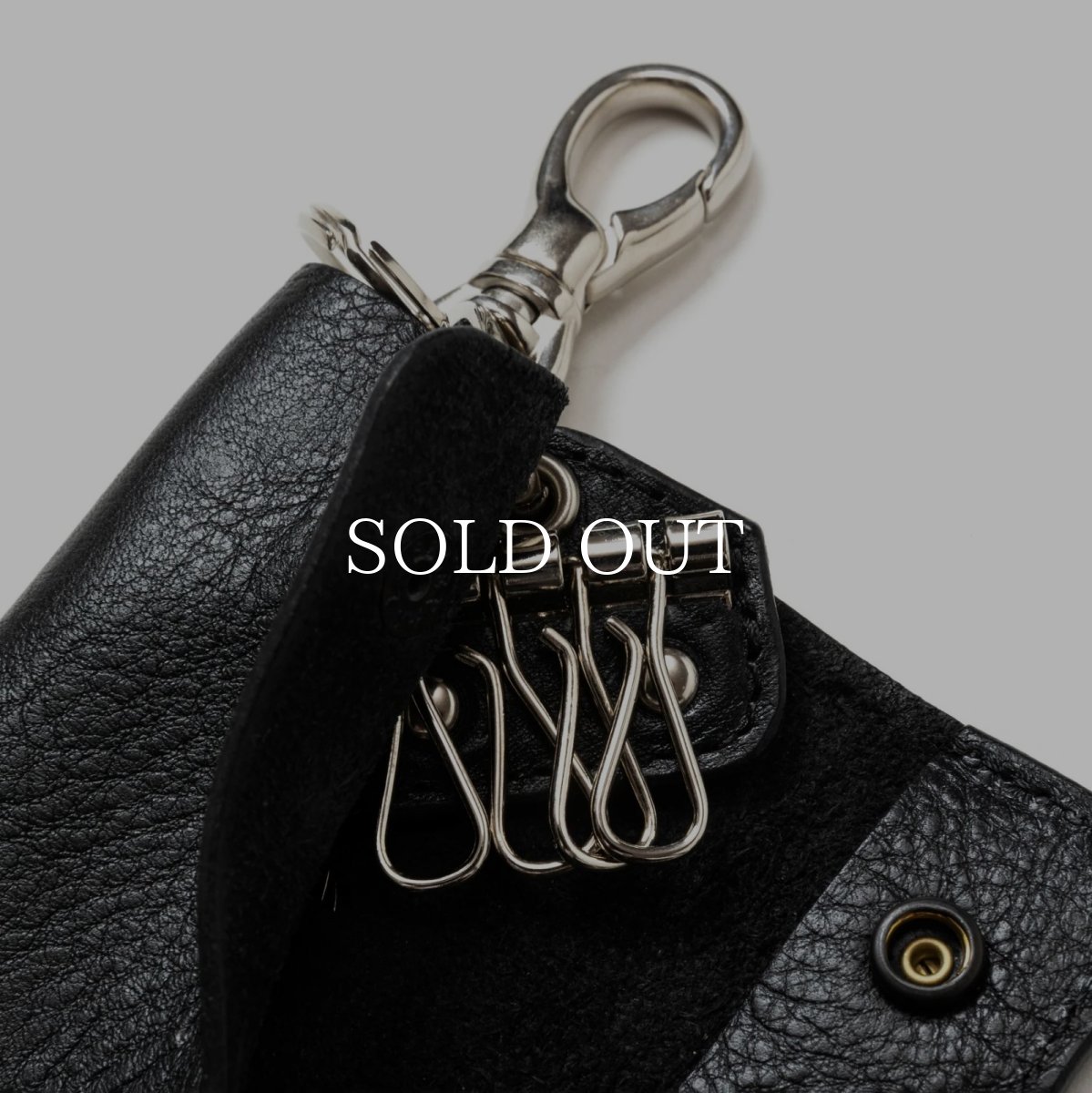 画像7: CALEE  STUDS LEATHER KEY CASE (7)