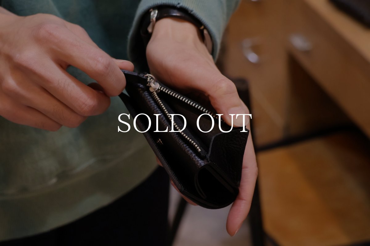 画像2: hobo  COMPACT WALLET SHRINK COW LEATHER (2)