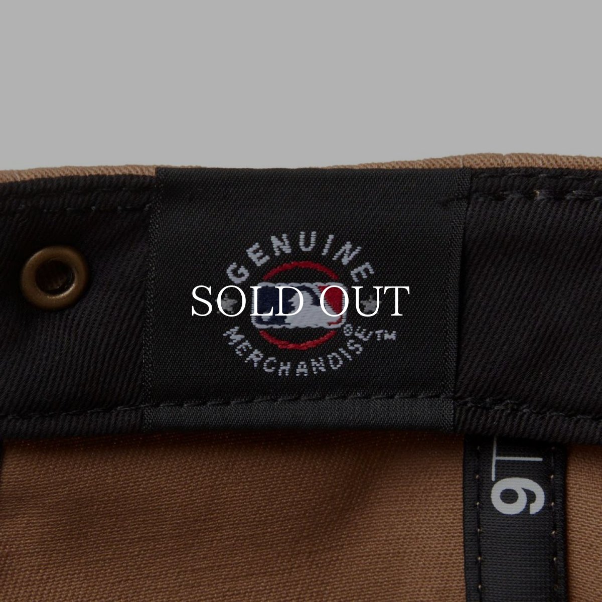 画像8: NEW ERA  9TWENTY MLB Buckle サンディエゴ・パドレス ミニロゴ カーキ (8)