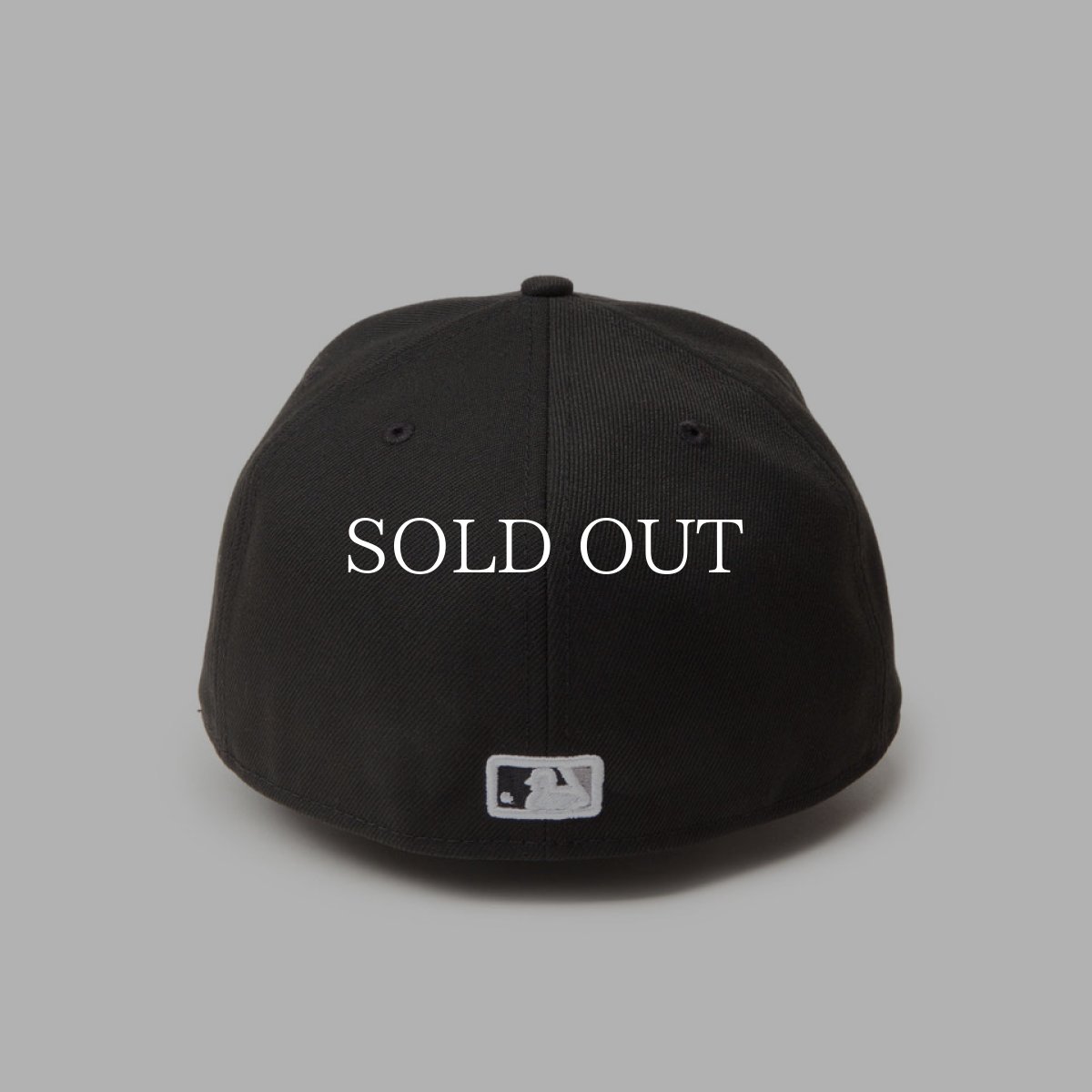 画像4: NEW ERA  59FIFTY MLB Old English シカゴ・ホワイトソックス ブラック (4)