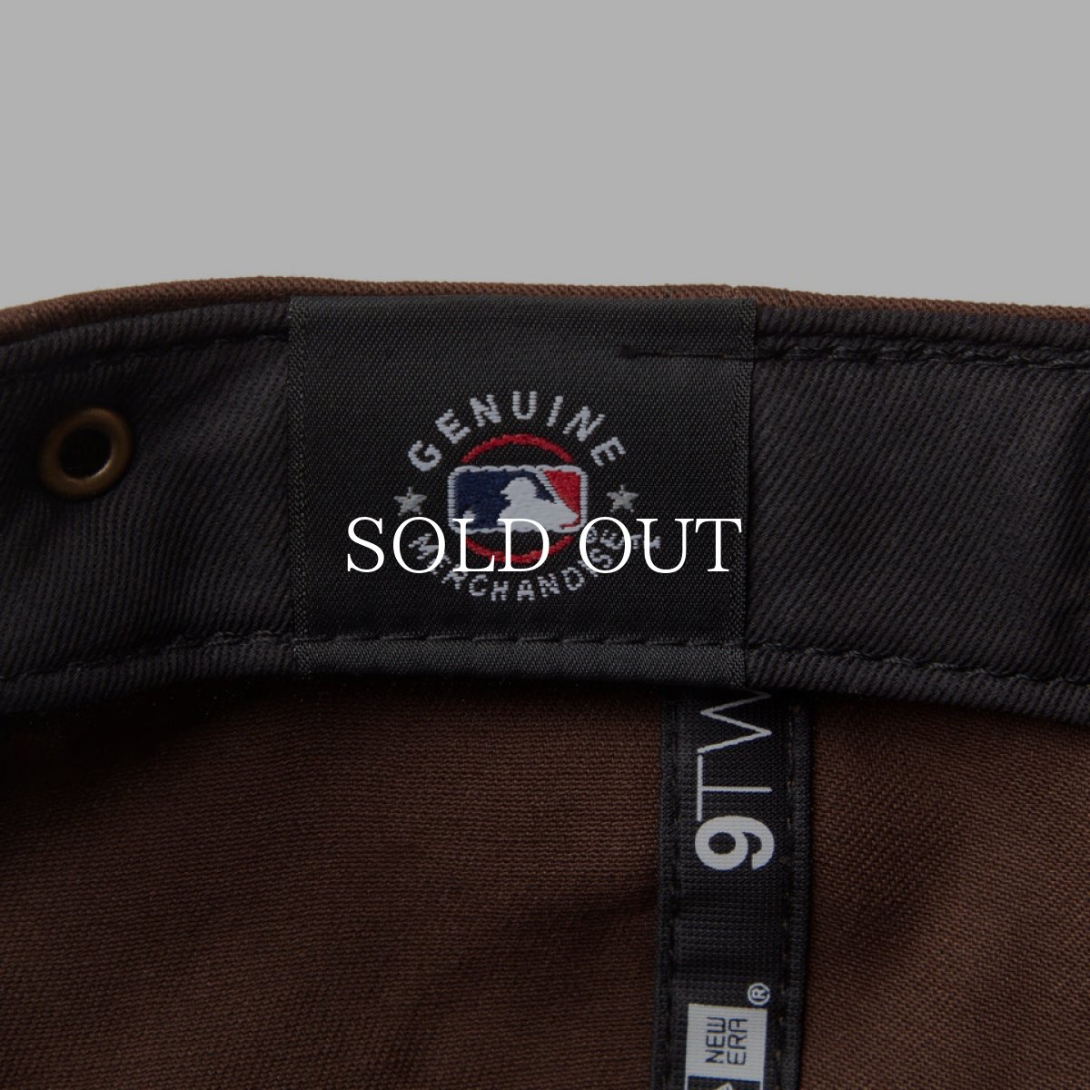 画像8: NEW ERA  9TWENTY MLB Buckle シカゴ・ホワイトソックス ミニロゴ ウォルナット (8)