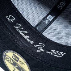 画像5: NEW ERA  59FIFTY St. Valentine's Day サンディエゴ・パドレス ブラック/ウォルナット レイヤードバイザー (5)