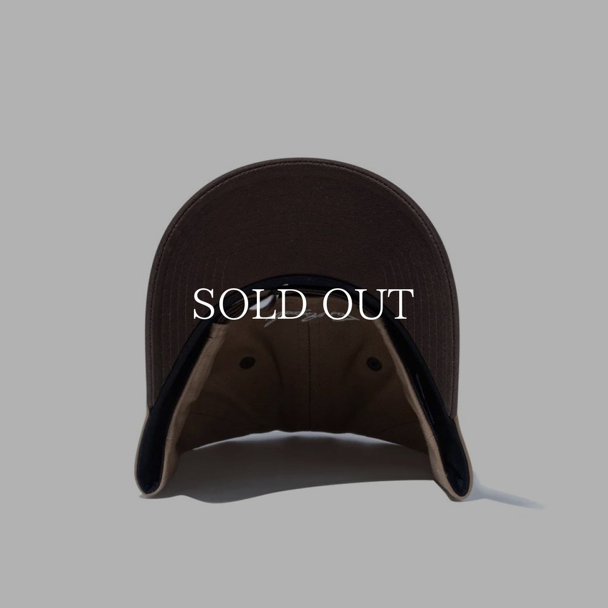 画像3: NEW ERA  9TWENTY St. Valentine's Day ロサンゼルス・ドジャース カーキ/ウォルナット (3)