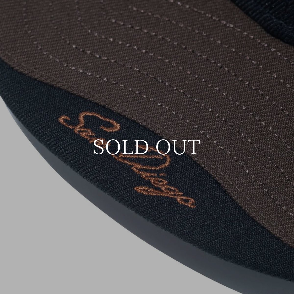 画像6: NEW ERA  59FIFTY St. Valentine's Day サンディエゴ・パドレス ブラック/ウォルナット レイヤードバイザー (6)