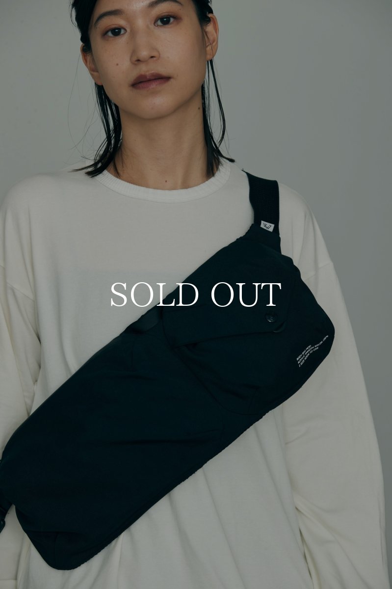 画像2: CMF OUTDOOR GARMENT  BODY BAG MOD (2)