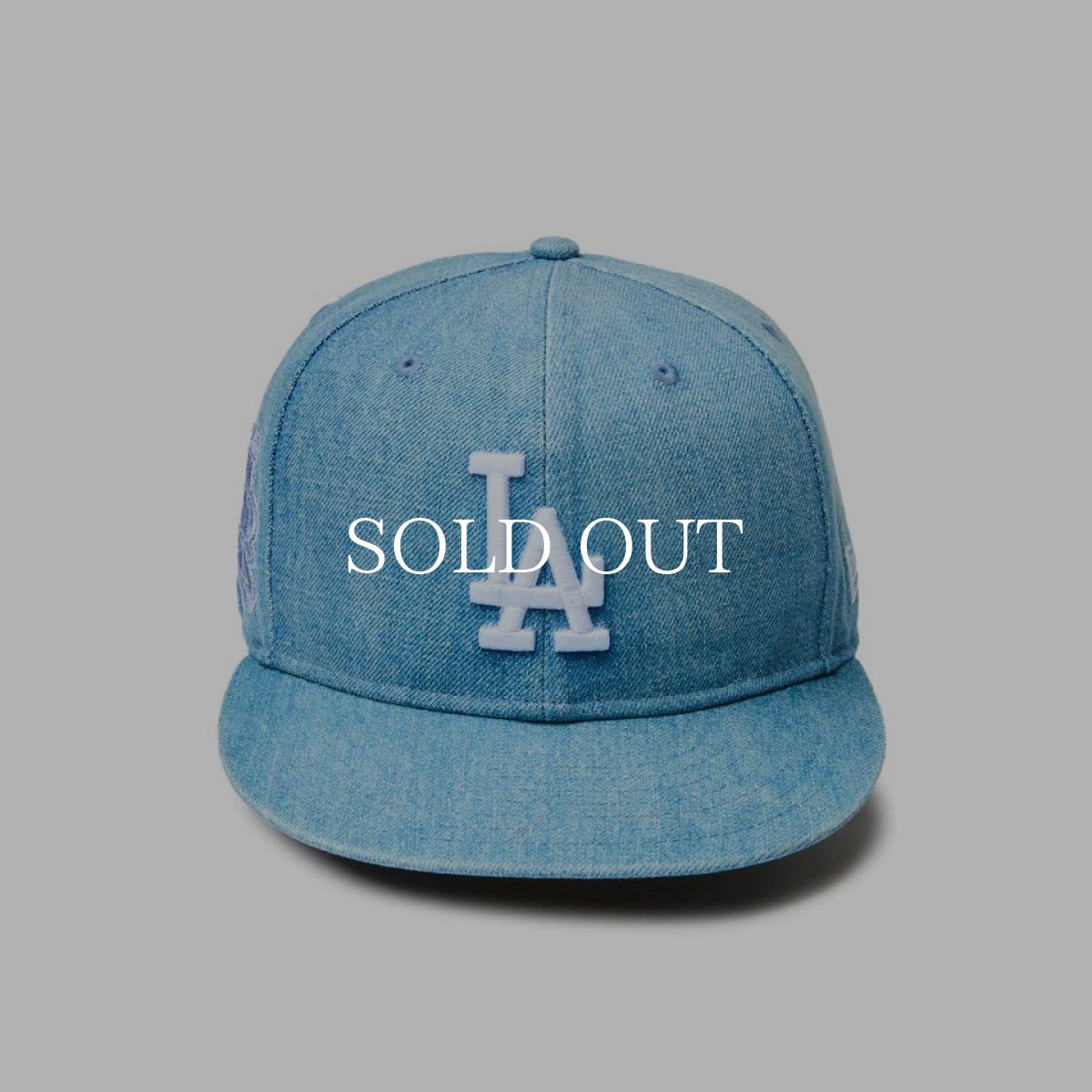 画像2: NEW ERA  59FIFTY Denim ロサンゼルス・ドジャース ワールドシリーズサイドパッチ ウォッシュドデニム (2)