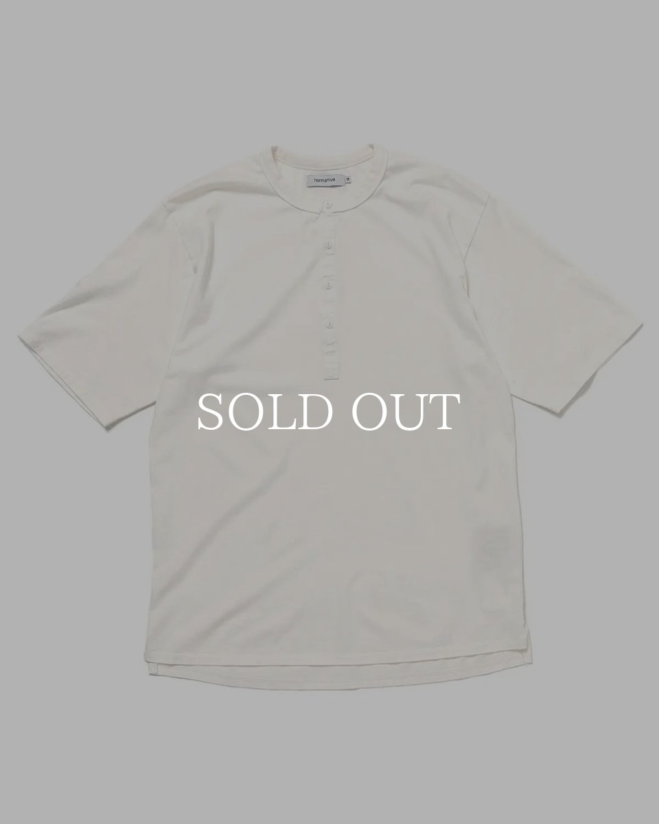 画像1: nonnative  DWELLER S/S HENLEY NECK TEE COTTON JERSEY OVERDYED (1)
