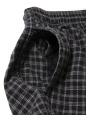 画像4: COOTIE   Amundsen Check Wide Easy Pants (4)