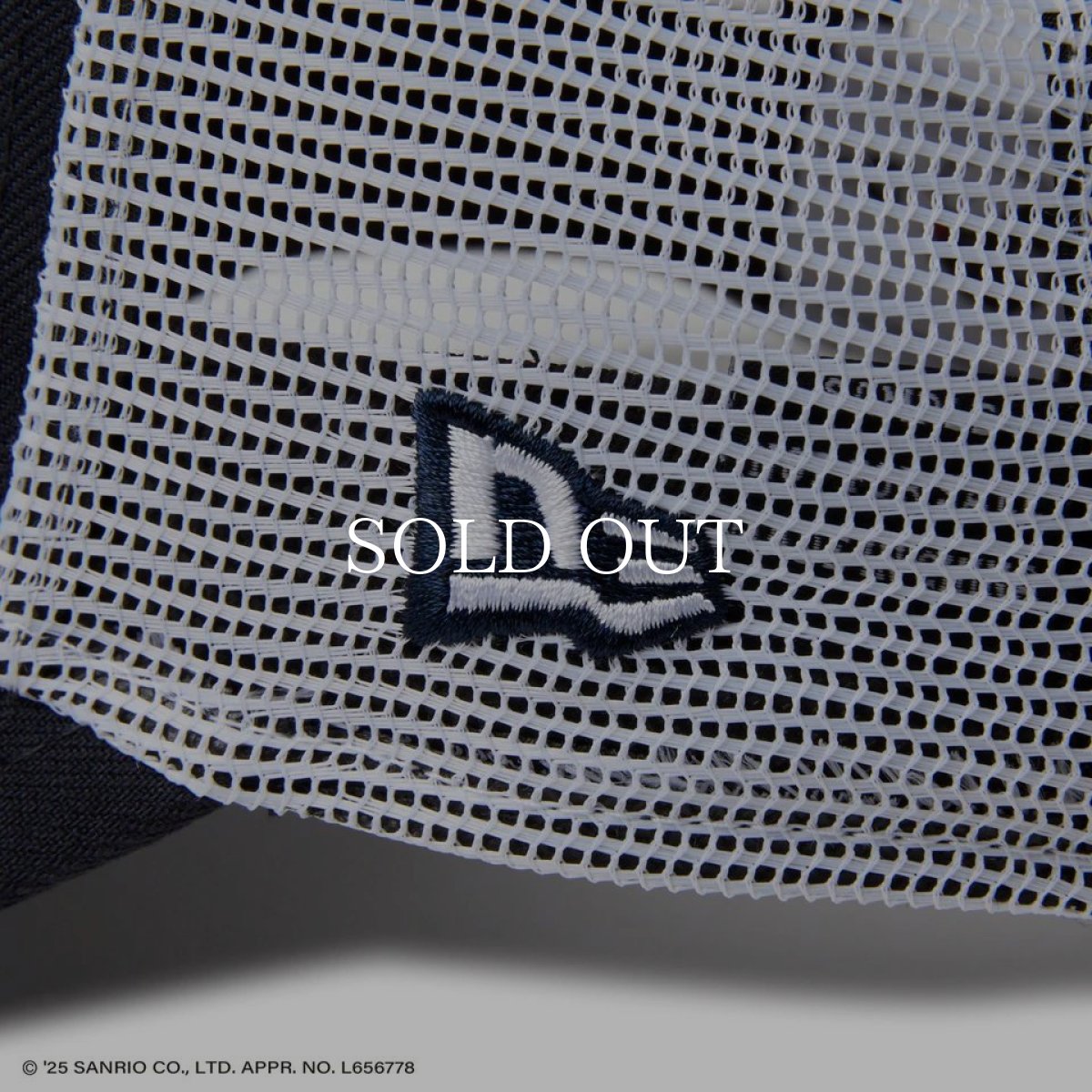 画像8: NEW ERA  Youth 9FORTY A-Frame トラッカー HELLO KITTY キャップ ネイビー (8)