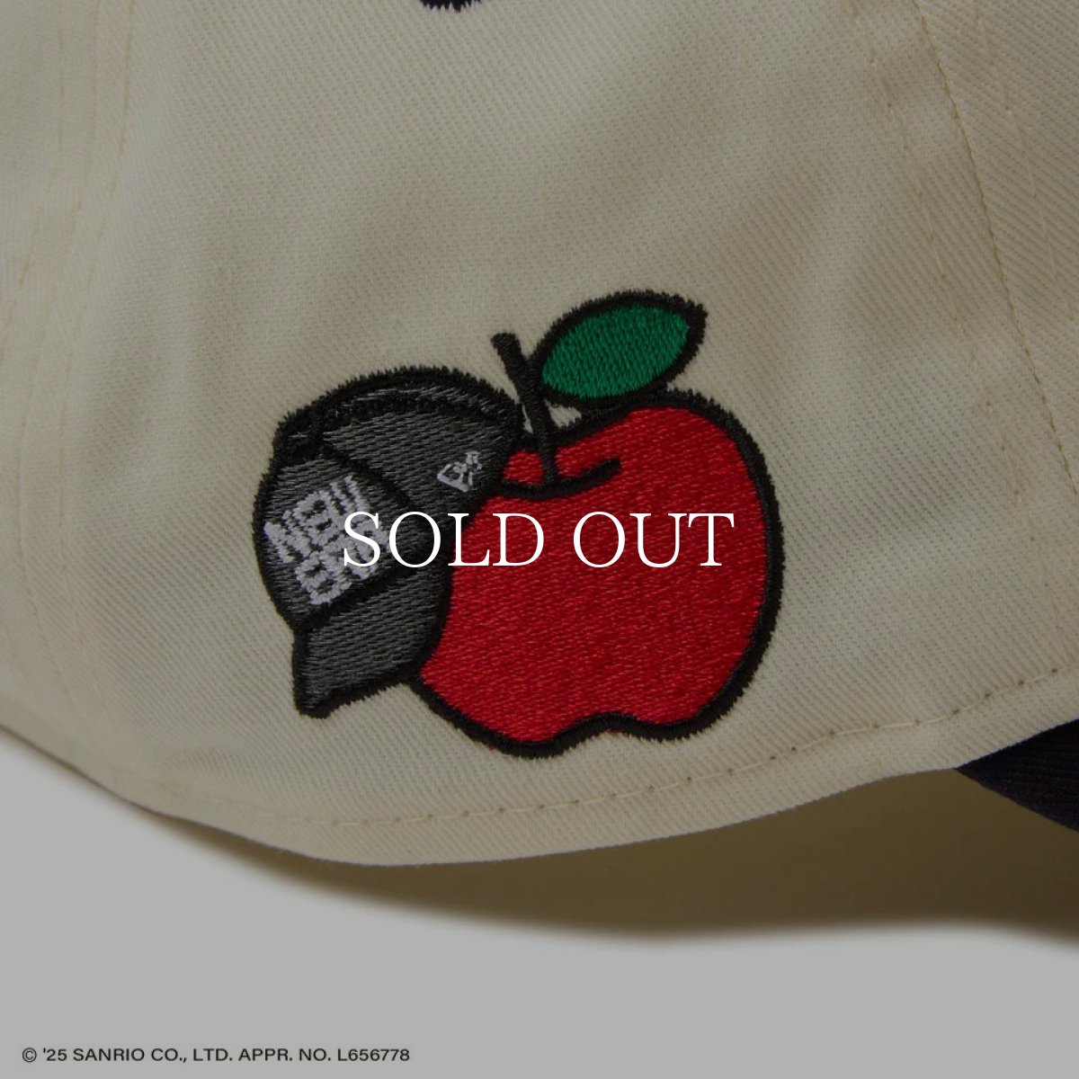 画像8: NEW ERA  9TWENTY HELLO KITTY ハローキティ クローム ネイビーバイザー (8)