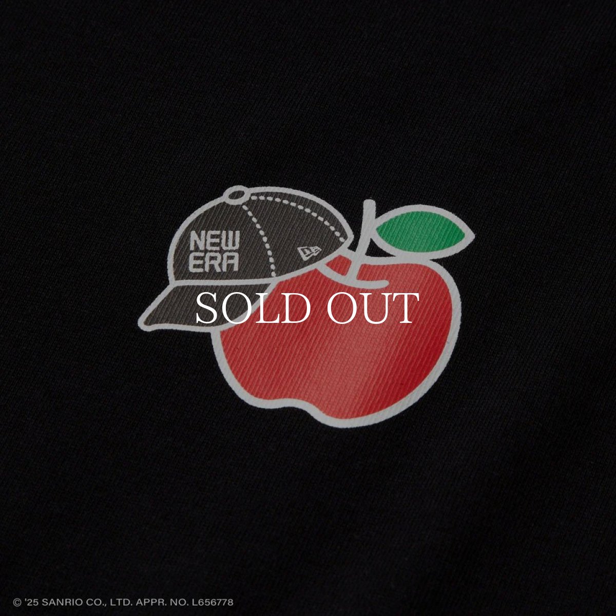 画像3: NEW ERA  半袖 オーバーサイズド コットン Tシャツ HELLO KITTY キャップ ブラック (3)